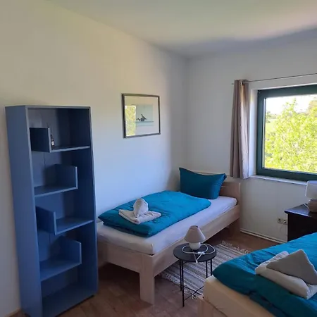 Grosses Familienapartment Mitten In Der Natur Neu Gaarz Exterior photo