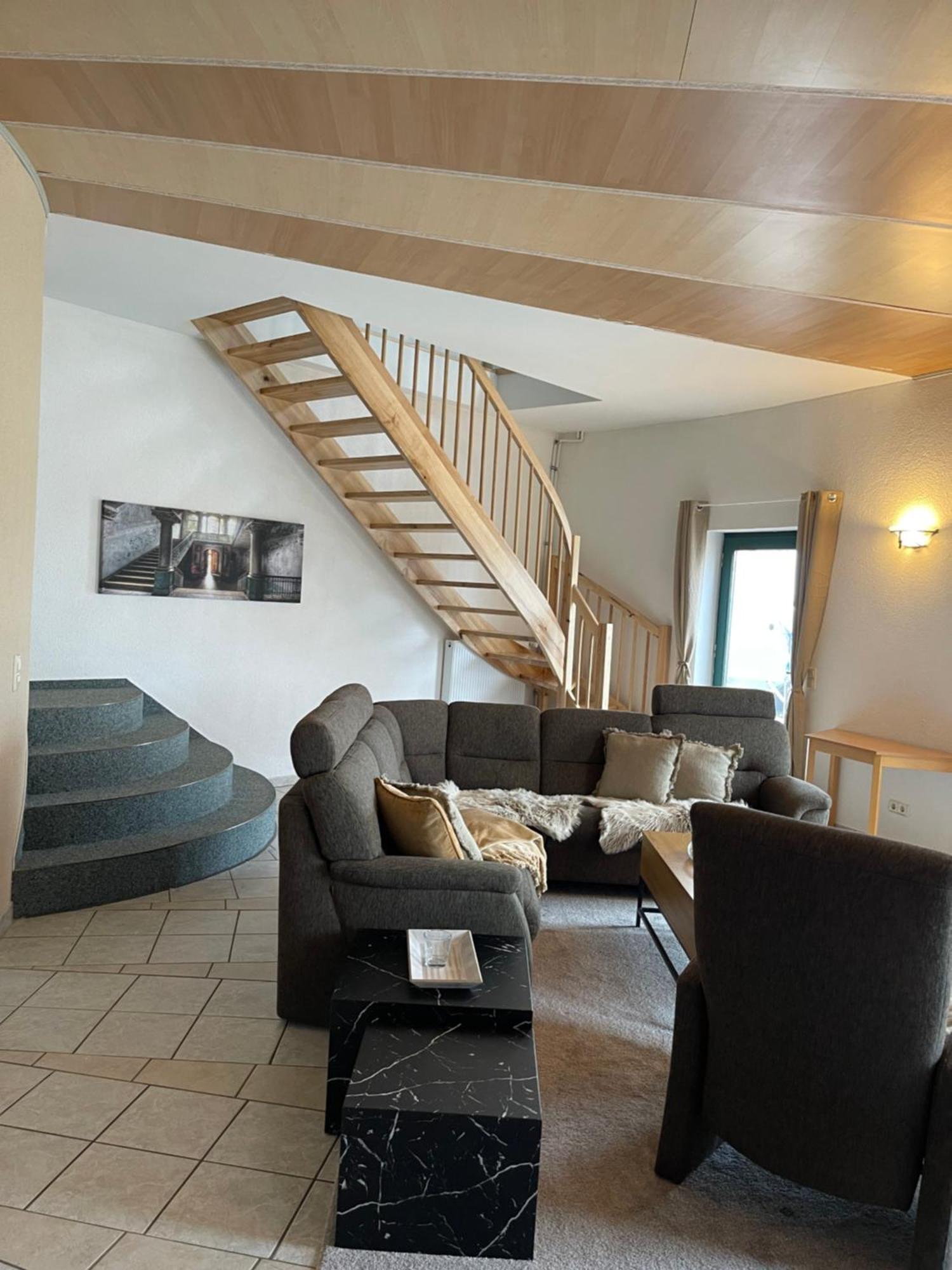 Grosses Familienapartment Mitten In Der